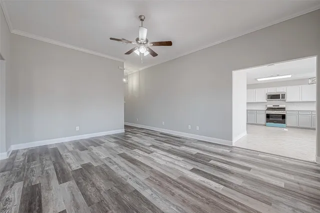 $2,100 | 8714 Garrett Street, Needville, TX 77461