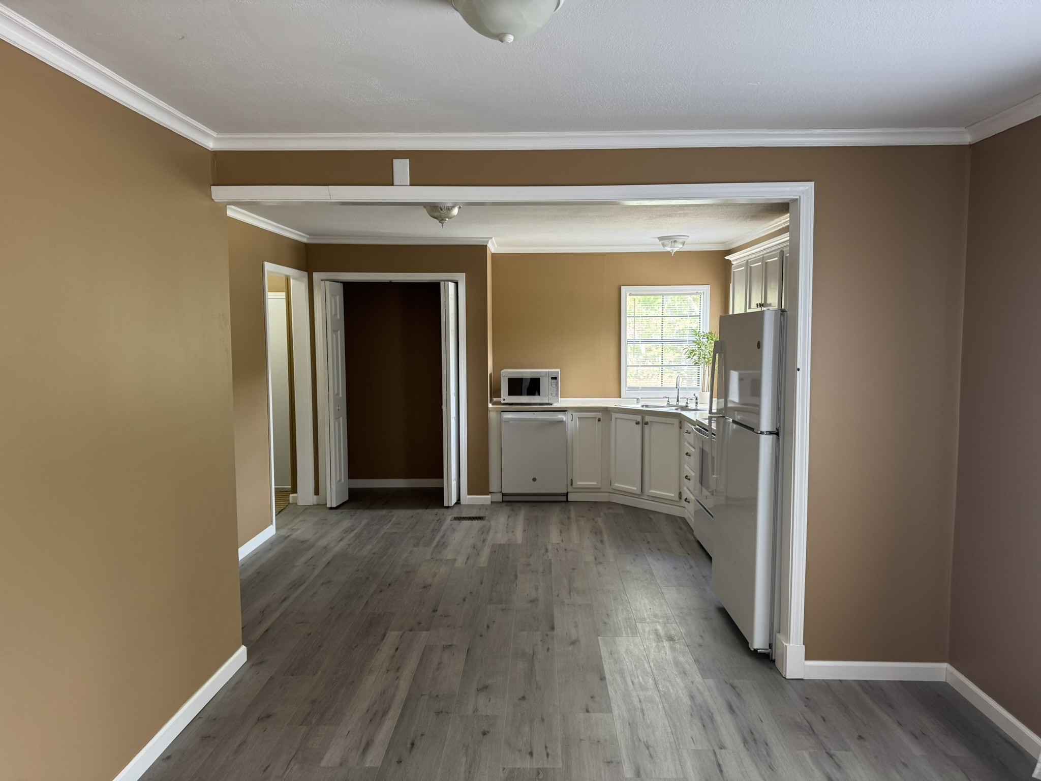 10045 Buckner Ridge Road Bon Aqua, TN 37025 - Photo 7 of 27