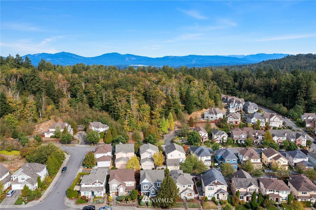 17018 166th Place Southeast Renton, WA 98058 - Photo 31 of 34 a view of a city with mountains in the background