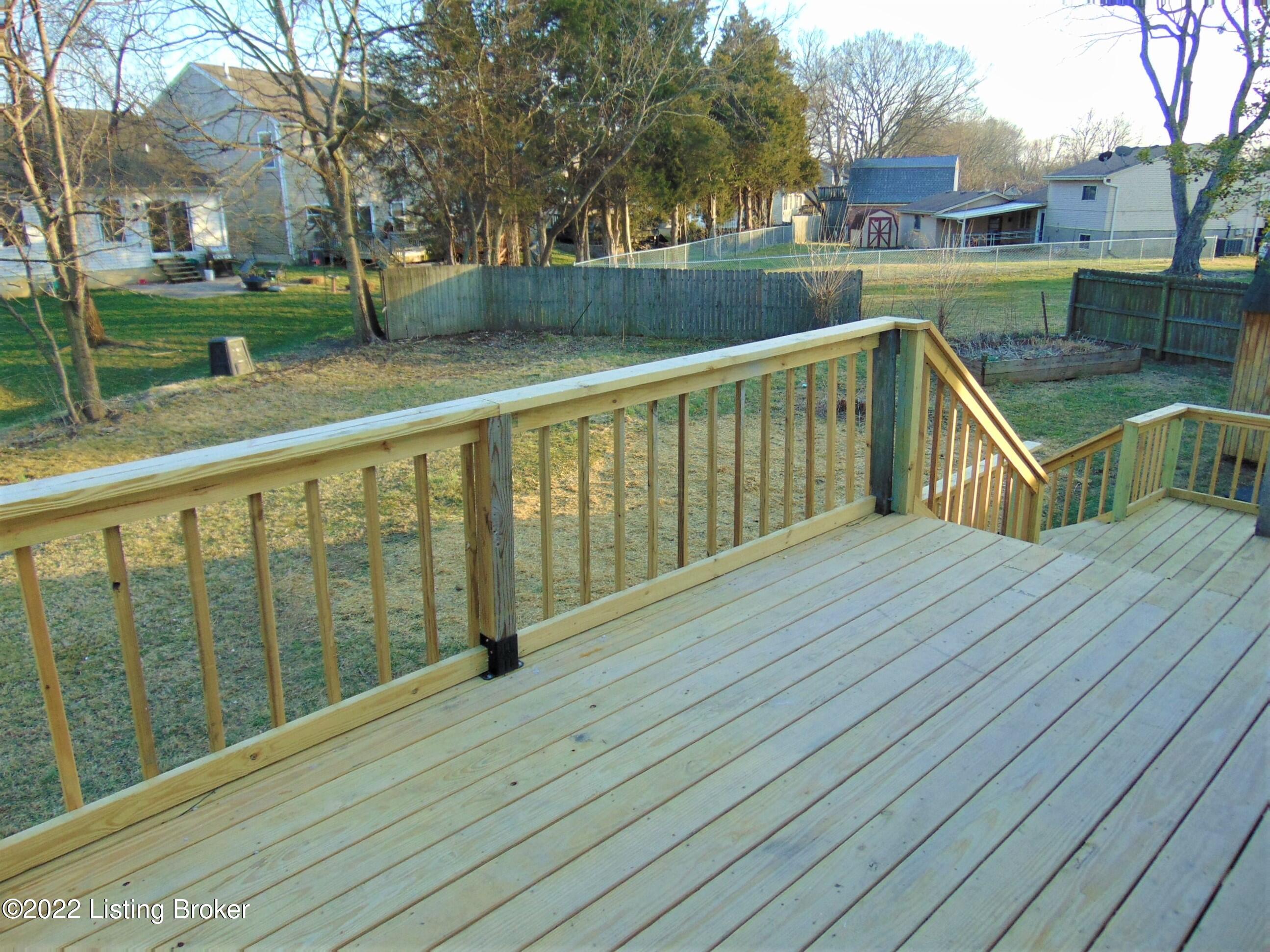 5018 Woodsend Road Louisville, KY 40229 - Photo 67 of 74 Overlooks raised planting bed