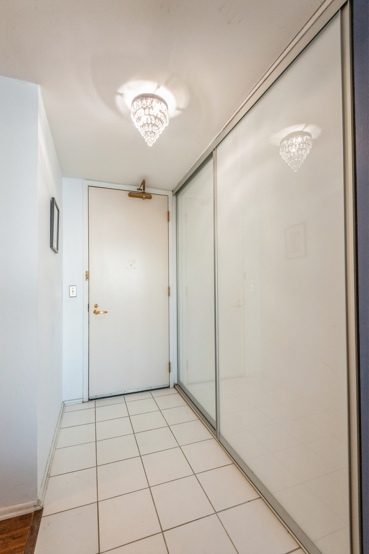 400 East Randolph Street, Unit 1515 Chicago, IL 60601 - Photo 14 of 50