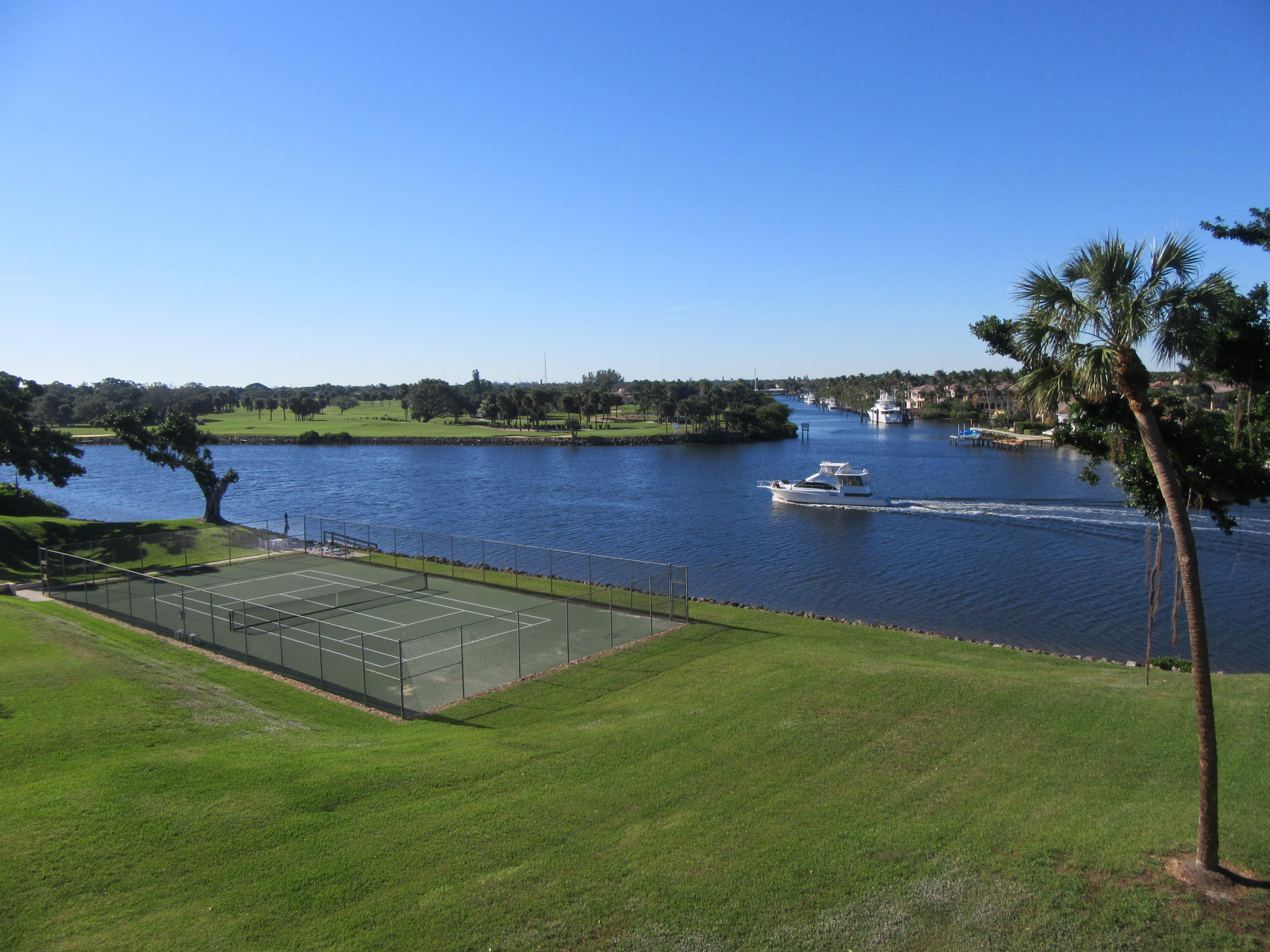 374 Golfview Road, Unit 406 North Palm Beach, FL 33408 - Photo 1 of 16 IMG_8543