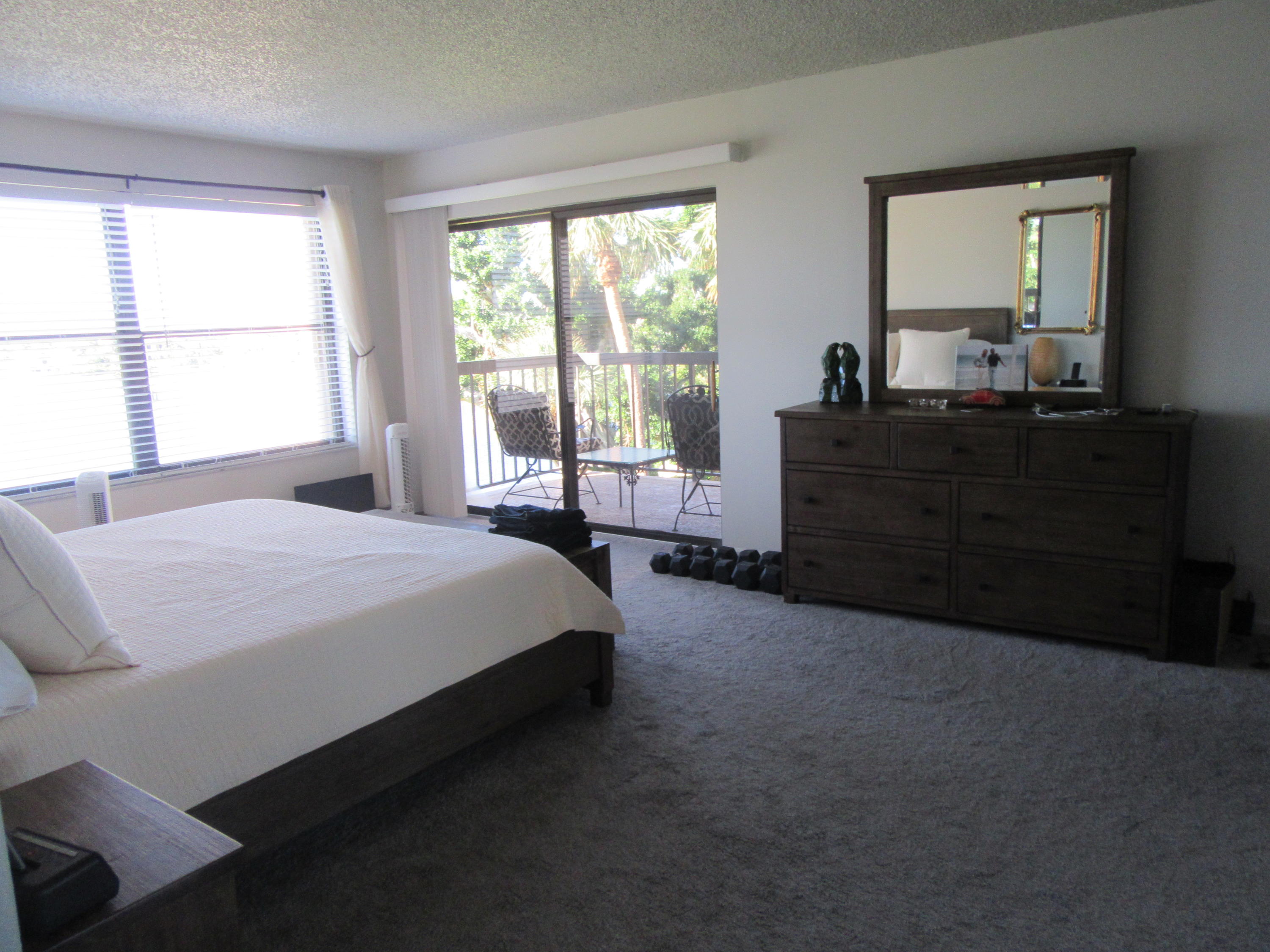 374 Golfview Road, Unit 406 North Palm Beach, FL 33408 - Photo 10 of 16 Master bedroom