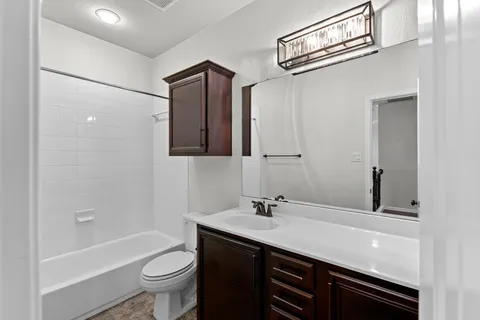 $3,100 | 9621 Solana Vista Loop, Unit B, Austin, TX 78750