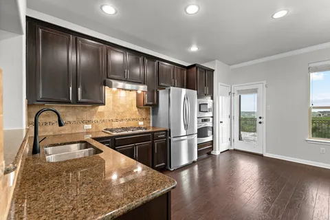 $3,100 | 9621 Solana Vista Loop, Unit B, Austin, TX 78750