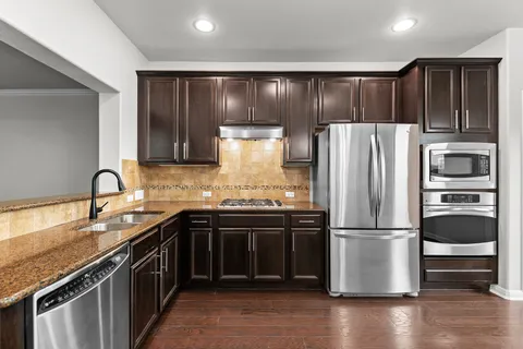 $3,100 | 9621 Solana Vista Loop, Unit B, Austin, TX 78750