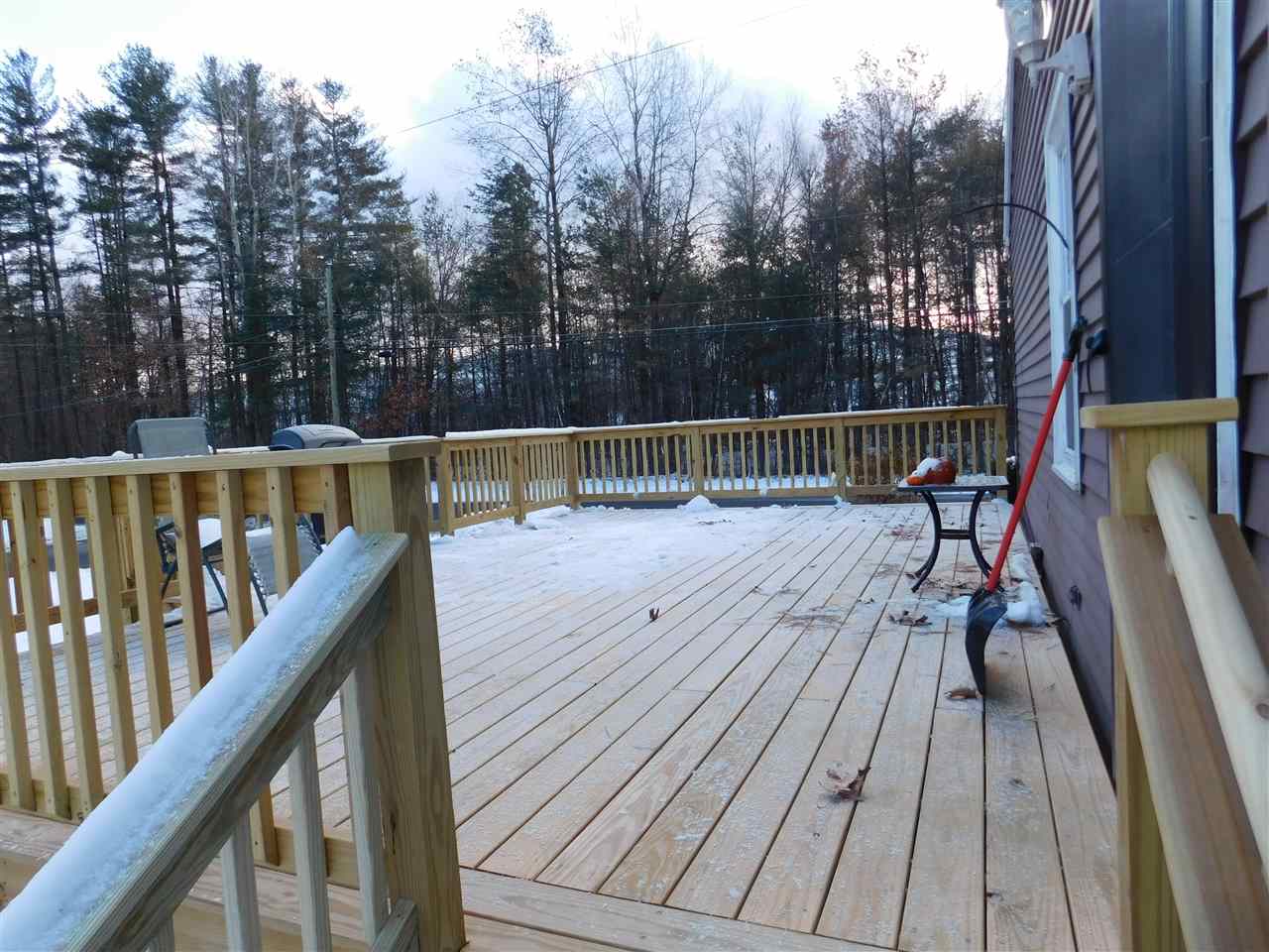 2 Burlington Road Nashua, NH 03062 - Photo 3 of 14