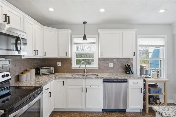 $199,000 | 7720 East 70th Terrace, Kansas City, MO 64133