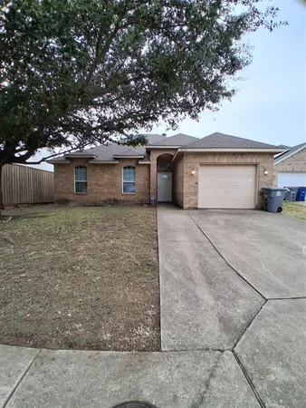 front view of house with a yard