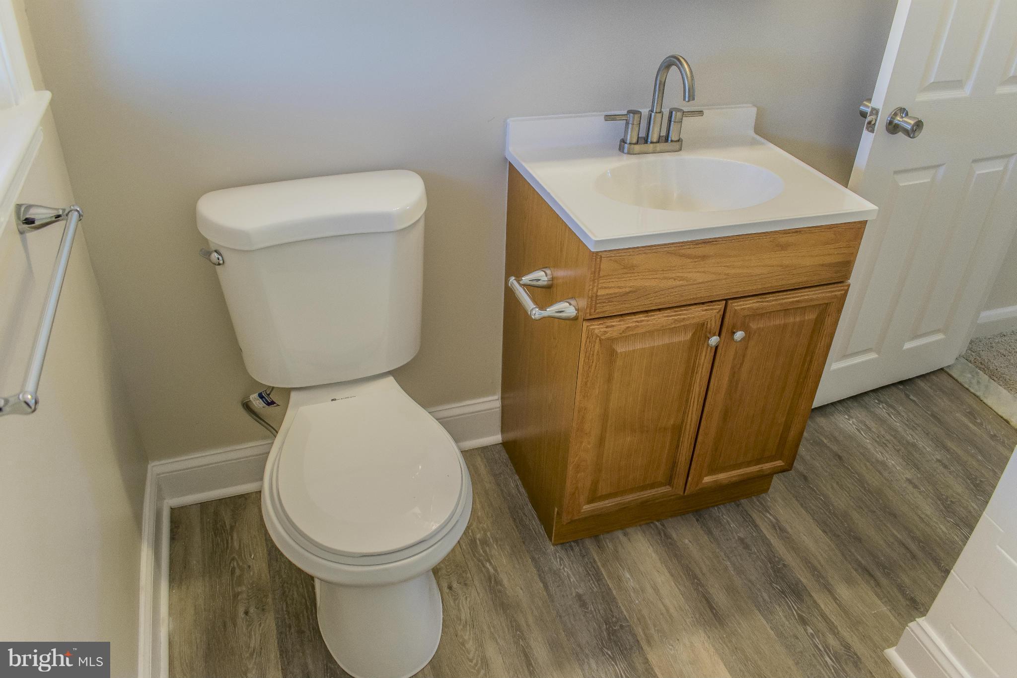 5503 Moravia Road Baltimore, MD 21206 - Photo 22 of 30 Bath