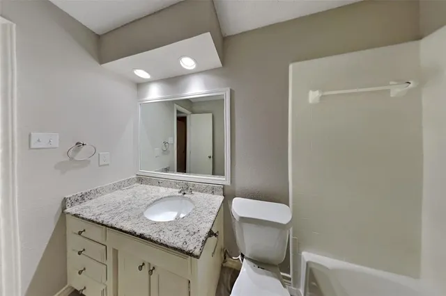 $2,190 | 3403 Boyd Trail, Arlington, TX 76017