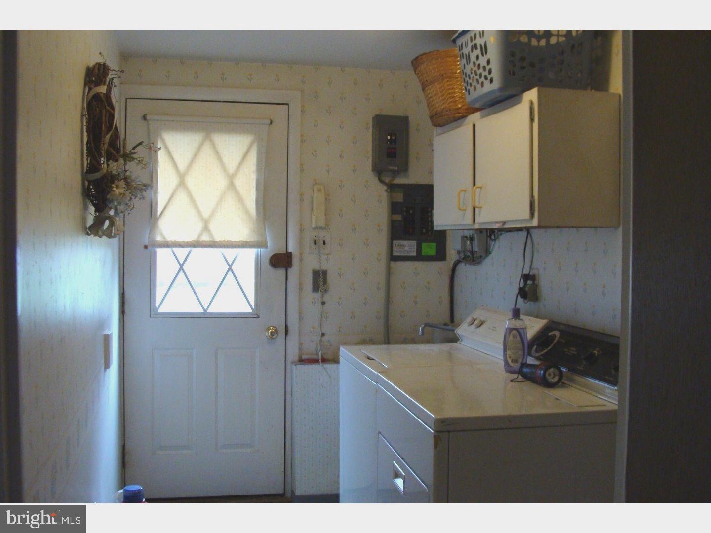 344 Hancock Road Warminster, PA 18974 - Photo 17 of 22 Laundry Room