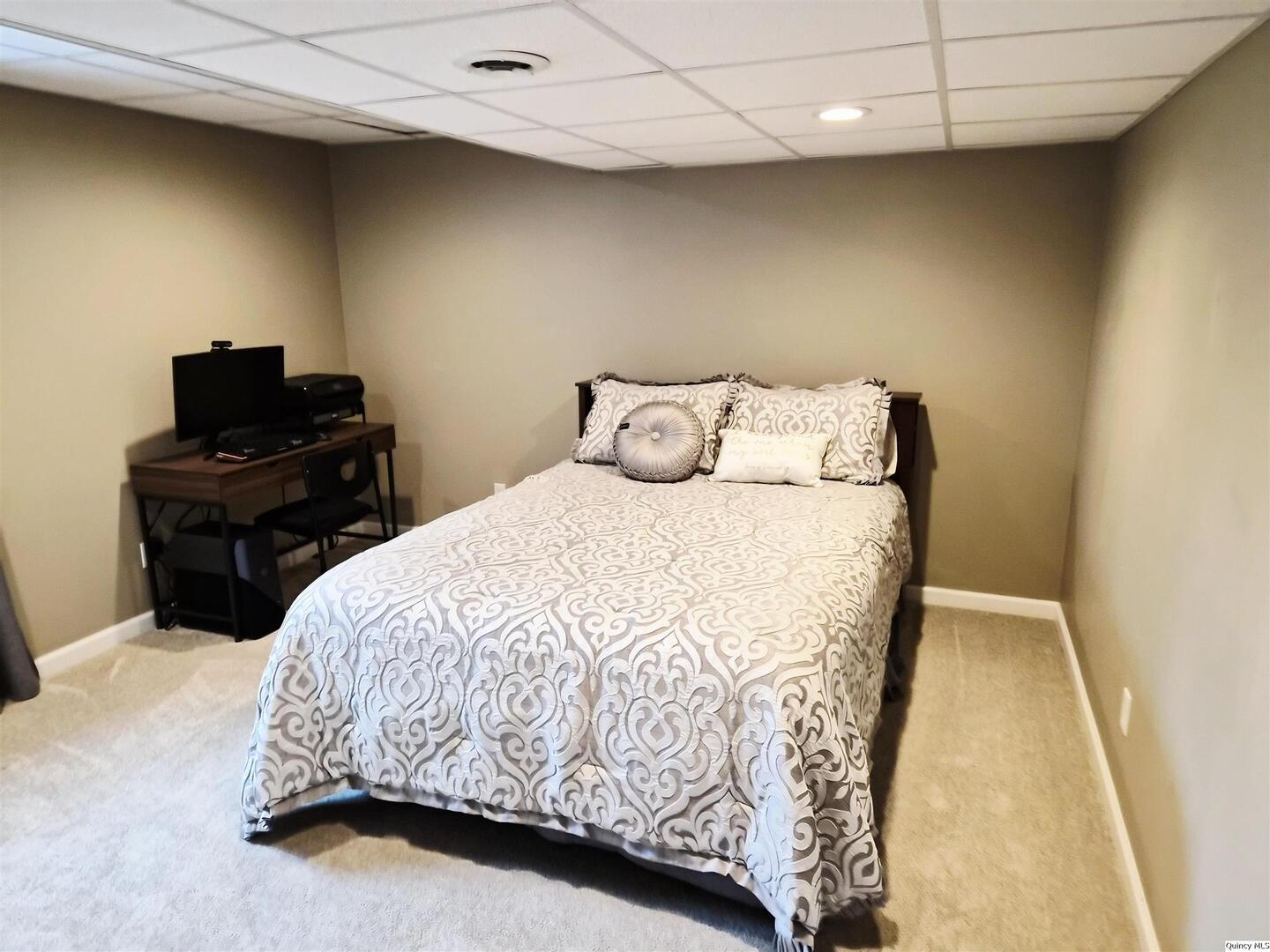 720 Brookfield Road Quincy, IL 62305 - Photo 18 of 23