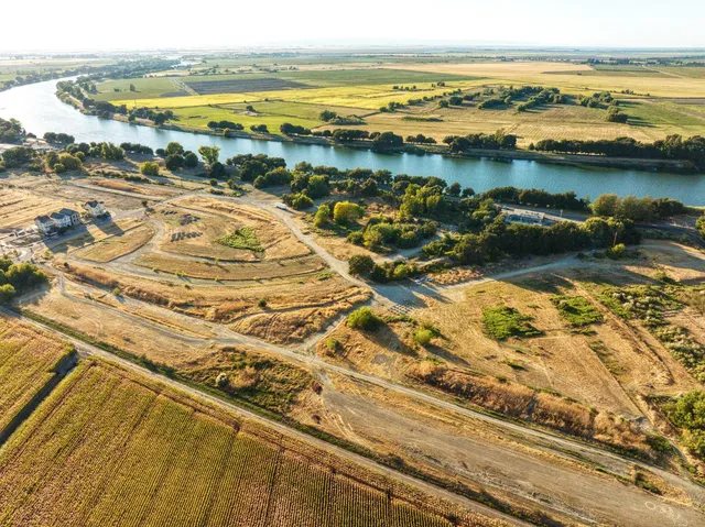 a view of an ocean view