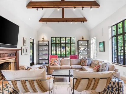 $2,495,000 | 1220 West 64th Street, Kansas City, MO 64113