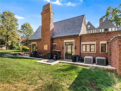 $2,495,000 | 1220 West 64th Street, Kansas City, MO 64113