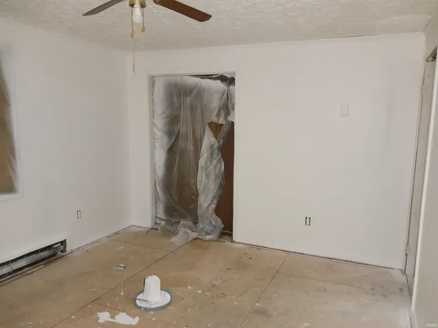 $113,404 | 442 South Troll Street, Sullivan, IN 47882