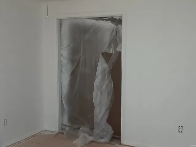 $113,905 | 442 South Troll Street, Sullivan, IN 47882