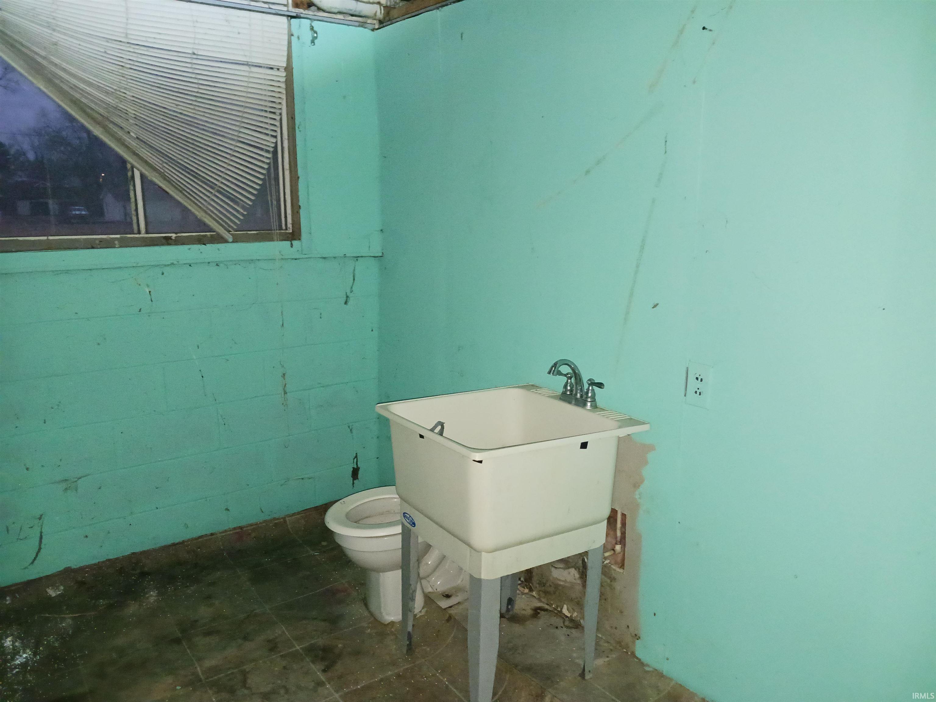 442 South Troll Street Sullivan, IN 47882 - Photo 23 of 29