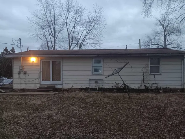 $113,905 | 442 South Troll Street, Sullivan, IN 47882