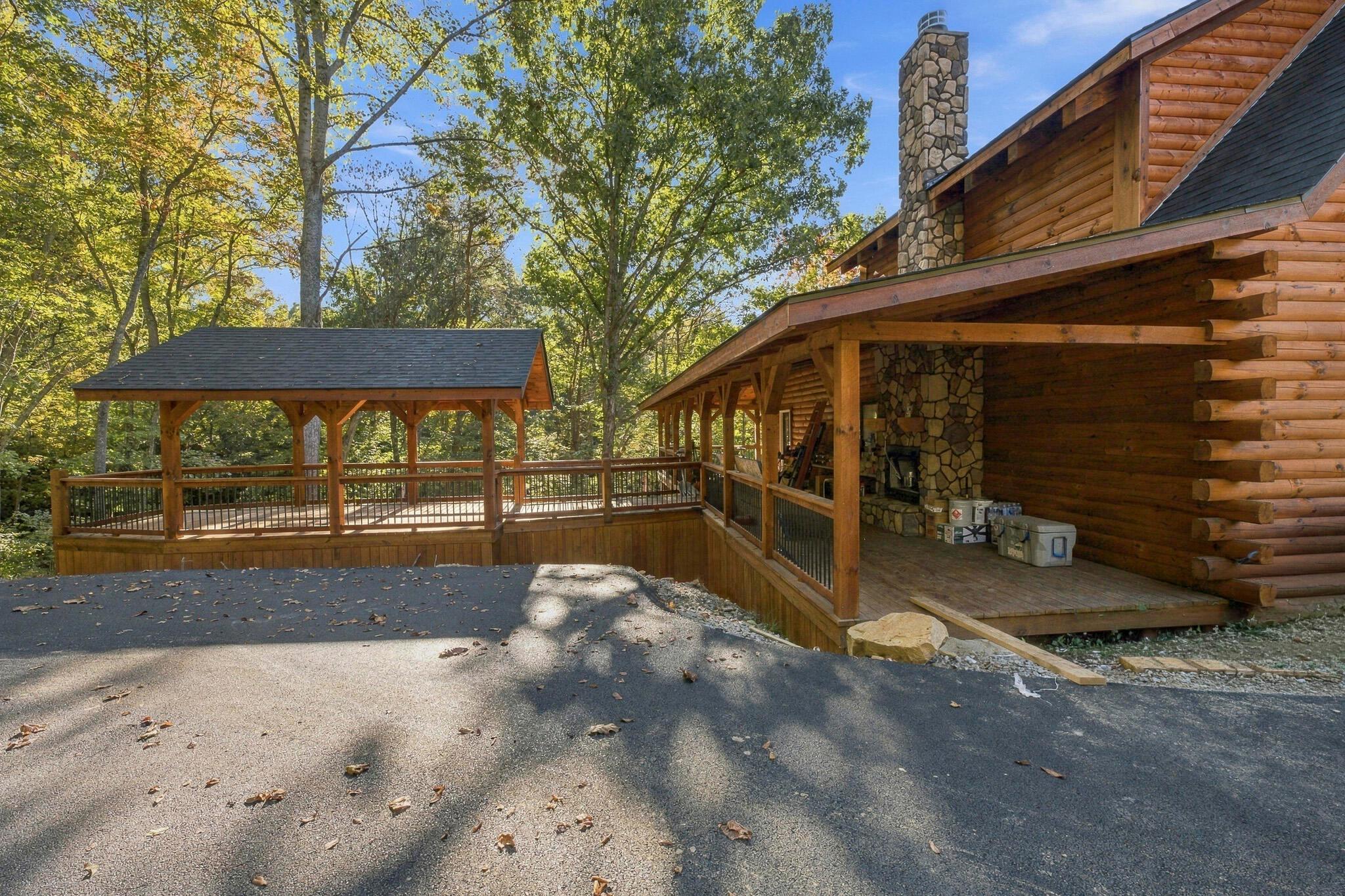 28068 Blackjack Road Logan, OH 43138 - Photo 4 of 57 Back of Cabin