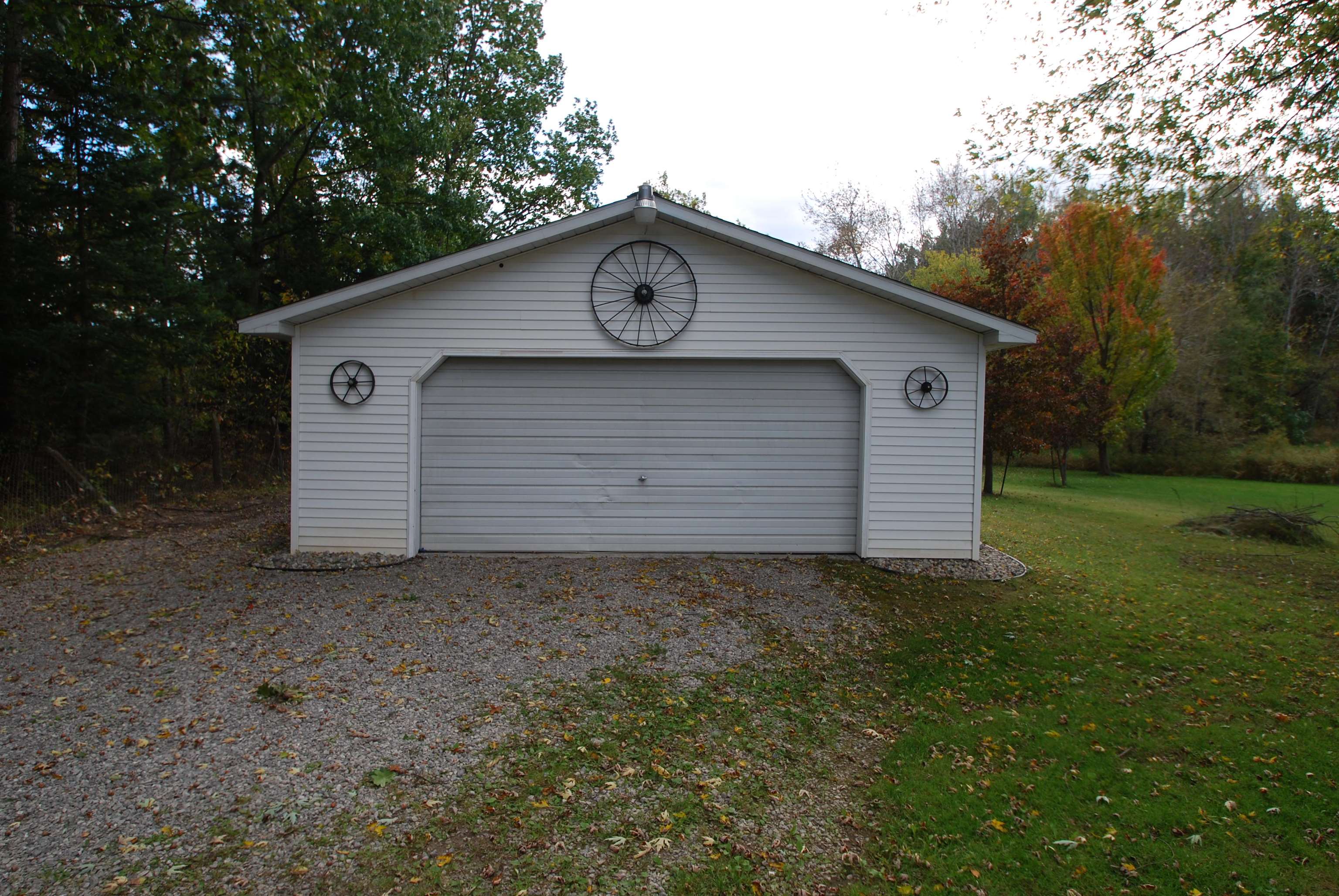 3276 East Sage Lake Road Lupton, MI 48635 - Photo 4 of 47 1951488-fb4293b3-9f31-46de-91ff-d41256086b73.JPG
