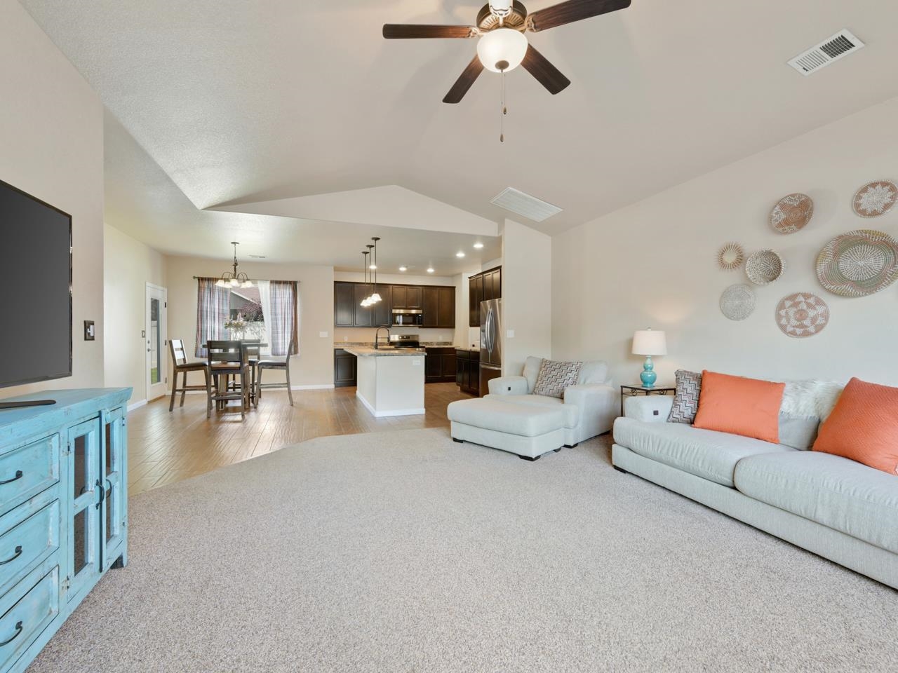 627 Huntington Road Grand Junction, CO 81504 - Photo 7 of 29 Gallery Image 7