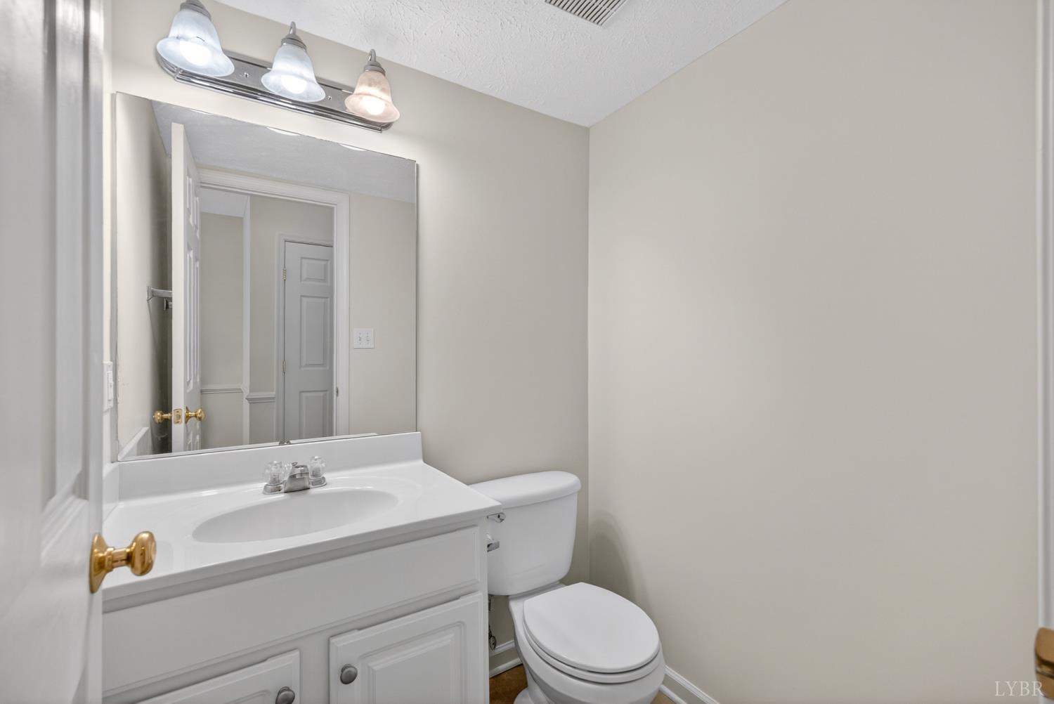 1260 Blue Ridge View Circle Forest, VA 24551 - Photo 13 of 27 Gallery Image 13