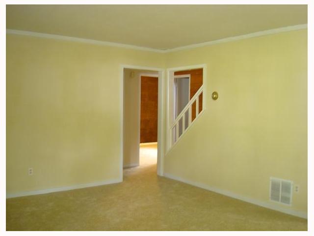 868 Colgate Road Columbus, OH 43213 - Photo 4 of 17