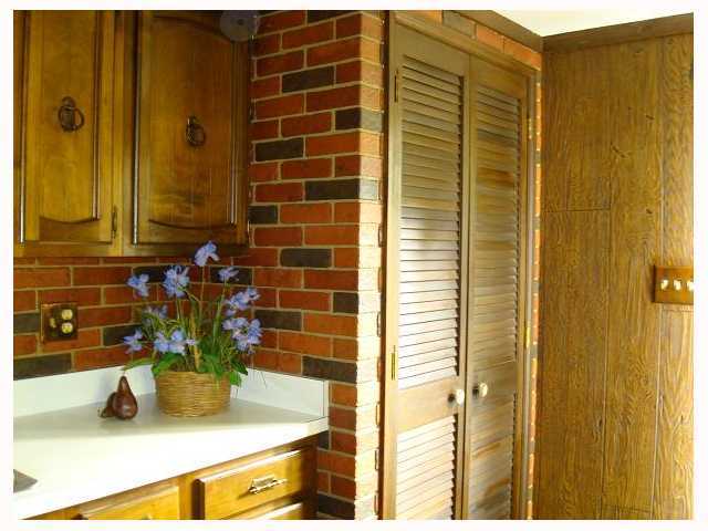 868 Colgate Road Columbus, OH 43213 - Photo 6 of 17