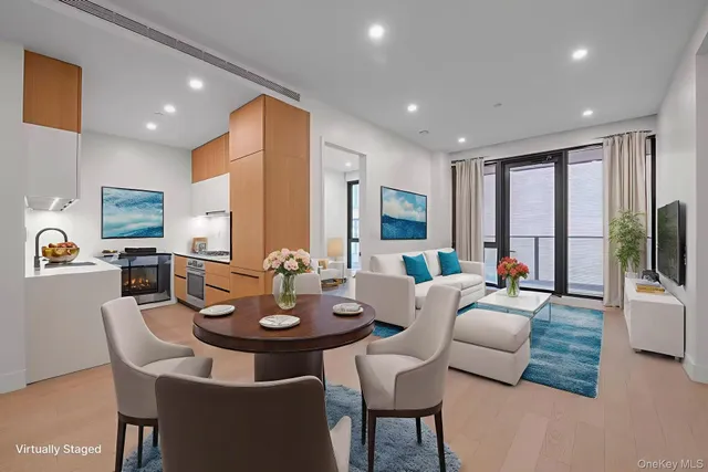 $1,390,000 | 5 Ct Square West, Unit 6A | Long Island City