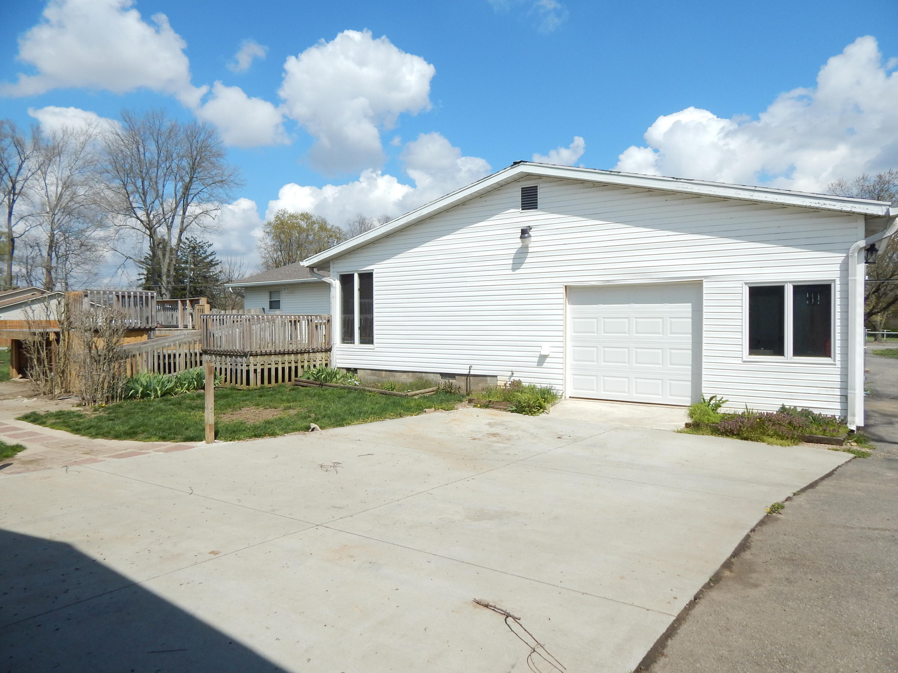 3315 Upper Valley Springfield, OH 45504 - Photo 11 of 41