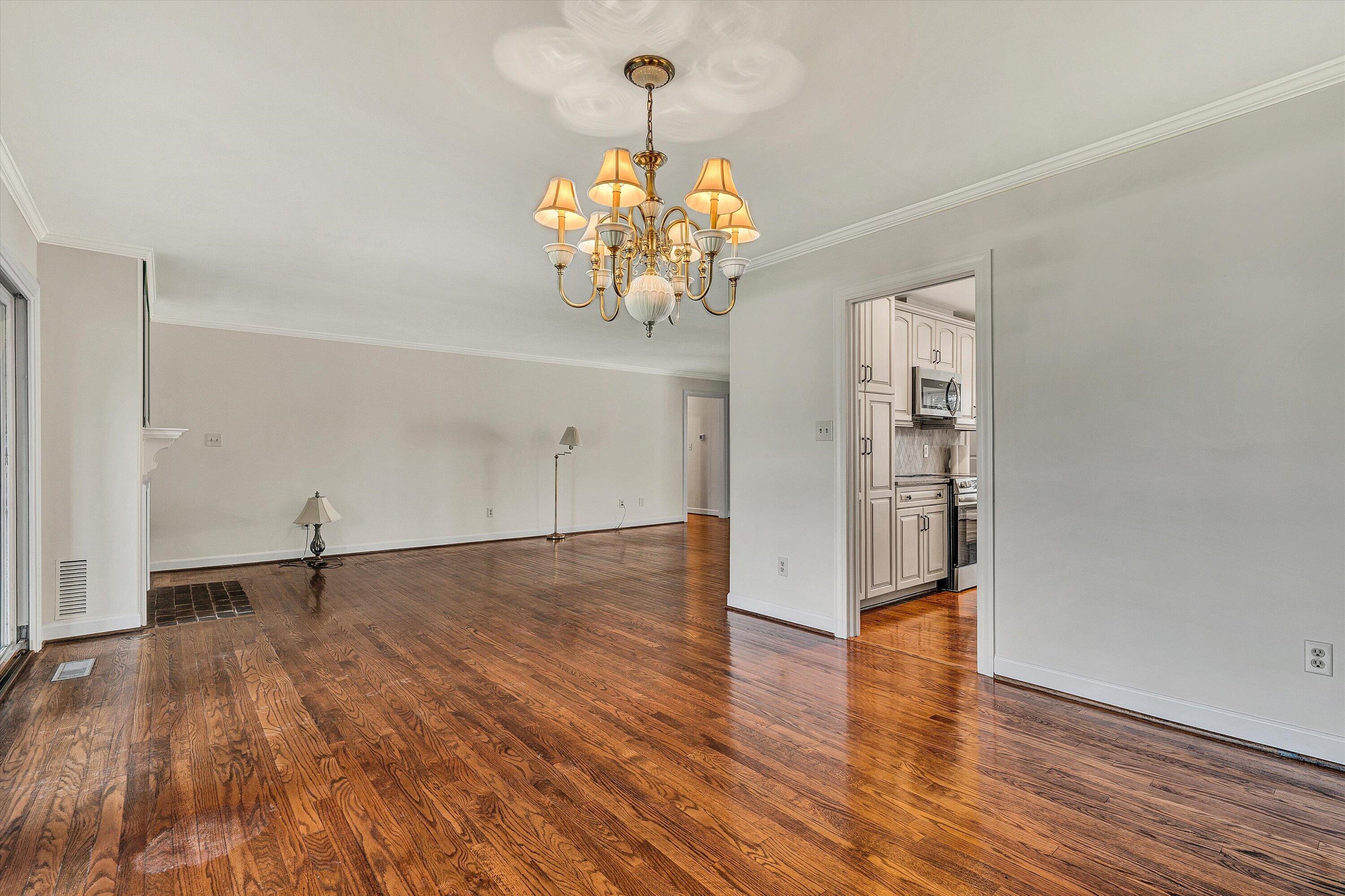 2545 South Clearing Road Salem, VA 24153 - Photo 10 of 30 10-SGP-09553