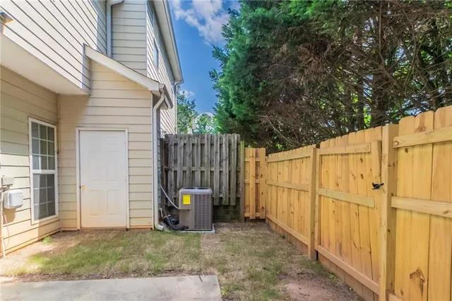 $172,000 | 4217 High Park Lane, Atlanta, GA 30344