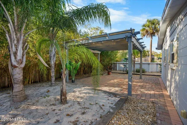 $500,000 | 318 Royal Palms Drive, Atlantic Beach, FL 32233