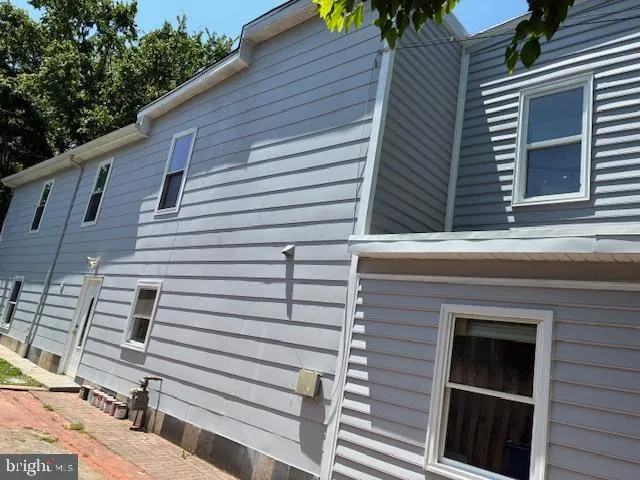 $599,000 | 1339 U Street Southeast, Washington, DC 20020