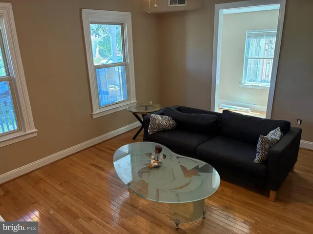 $599,000 | 1339 U Street Southeast, Washington, DC 20020