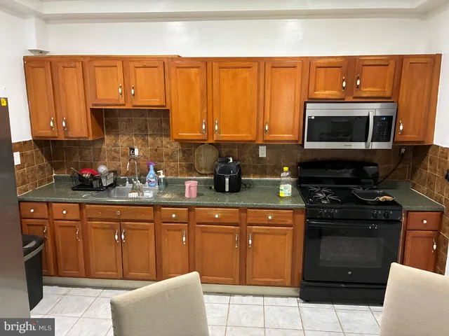 $599,000 | 1339 U Street Southeast, Washington, DC 20020