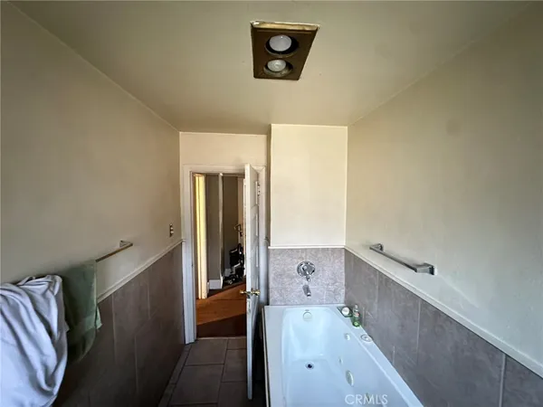 a view of walk in closet