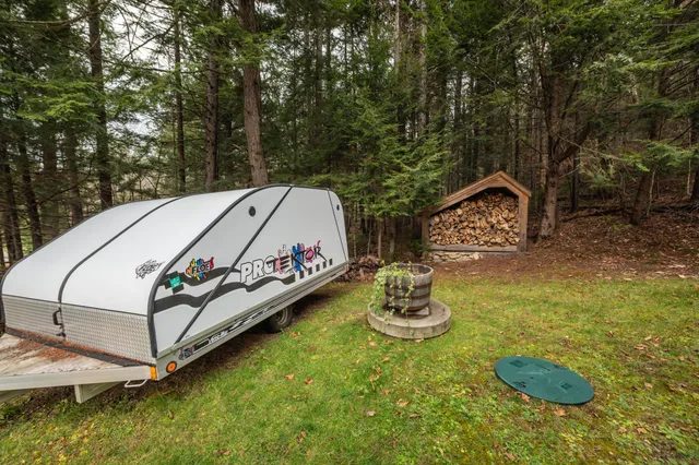 $425,000 | 68 East Brook Crossing, Wilmington, VT 05363