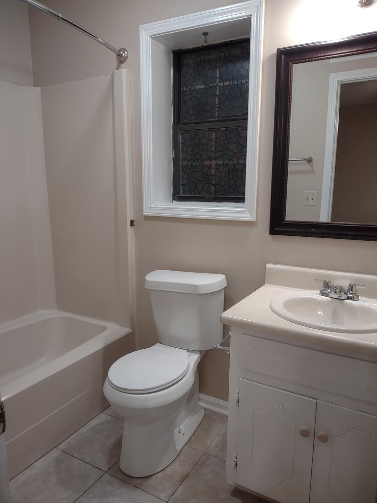 3204 Briarhill Road Dothan, AL 36303 - Photo 27 of 28 Master Bathroom