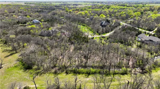 $695,000 | 18233 Aberdeen Street, Stilwell, KS 66085