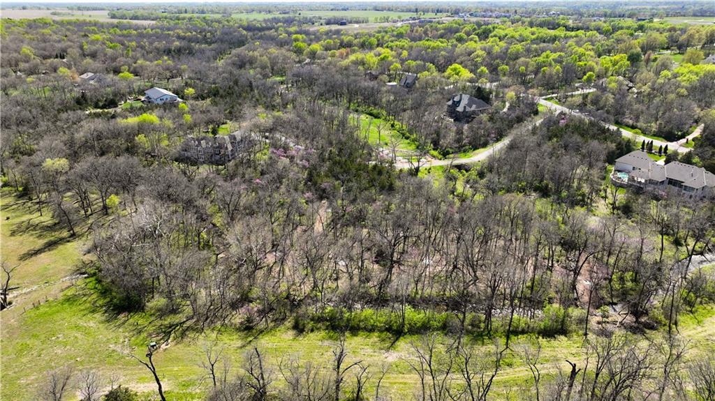 18233 Aberdeen Street Stilwell, KS 66085 - Photo 13 of 58