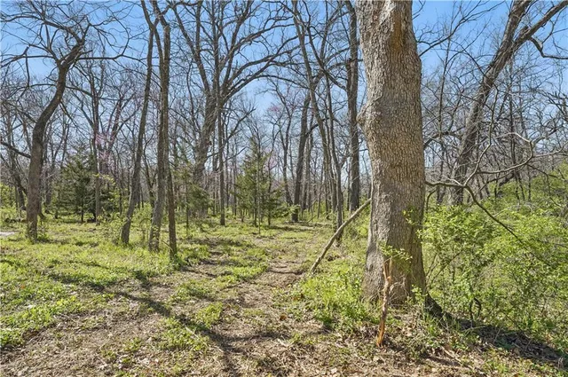 $695,000 | 18233 Aberdeen Street, Stilwell, KS 66085