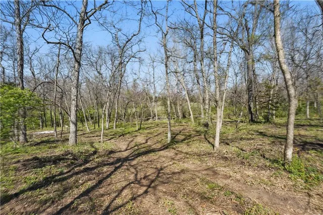 $695,000 | 18233 Aberdeen Street, Stilwell, KS 66085