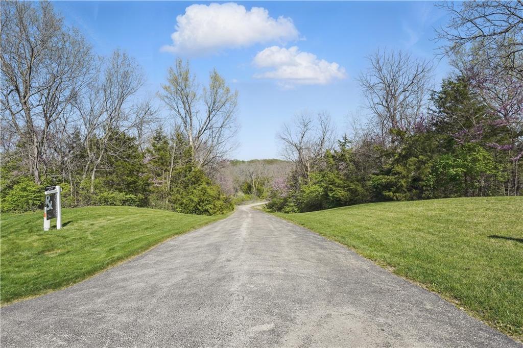 18233 Aberdeen Street Stilwell, KS 66085 - Photo 7 of 58