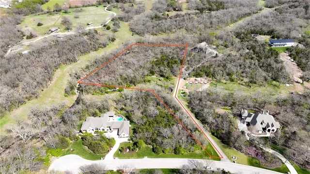 $695,000 | 18233 Aberdeen Street, Stilwell, KS 66085