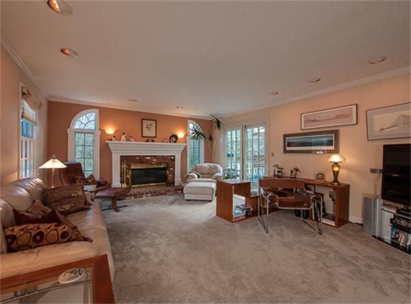116 Chestnut Street Upton, MA 01568 - Photo 8 of 30 Gallery Image 8