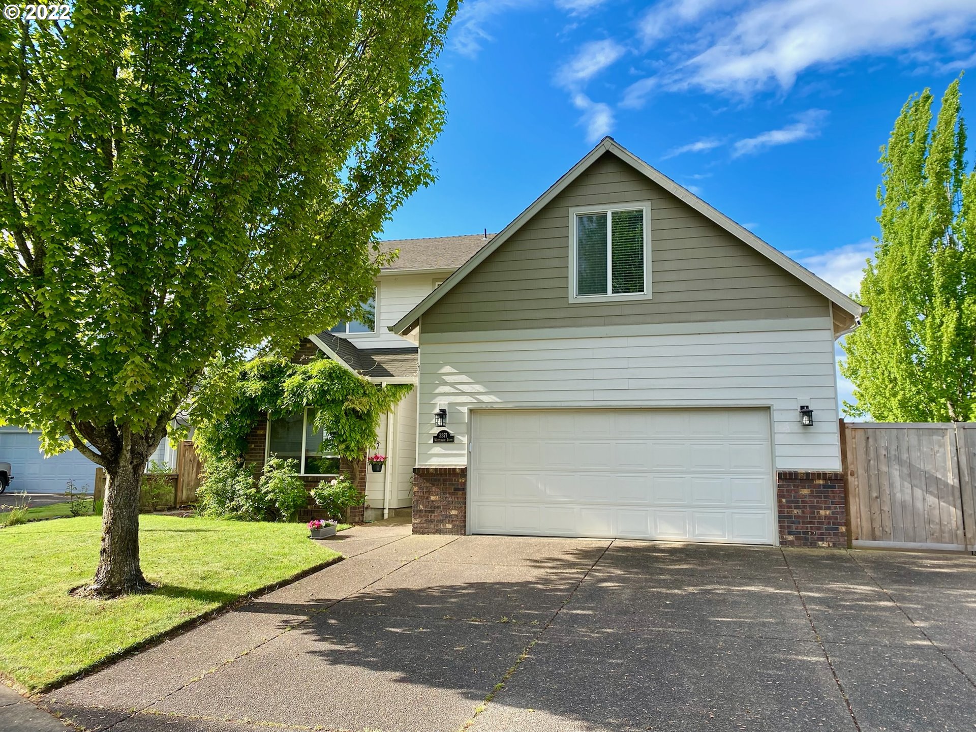 3371 Watermark Drive Springfield, OR 97477 - Photo 1 of 32 Gallery Image 1