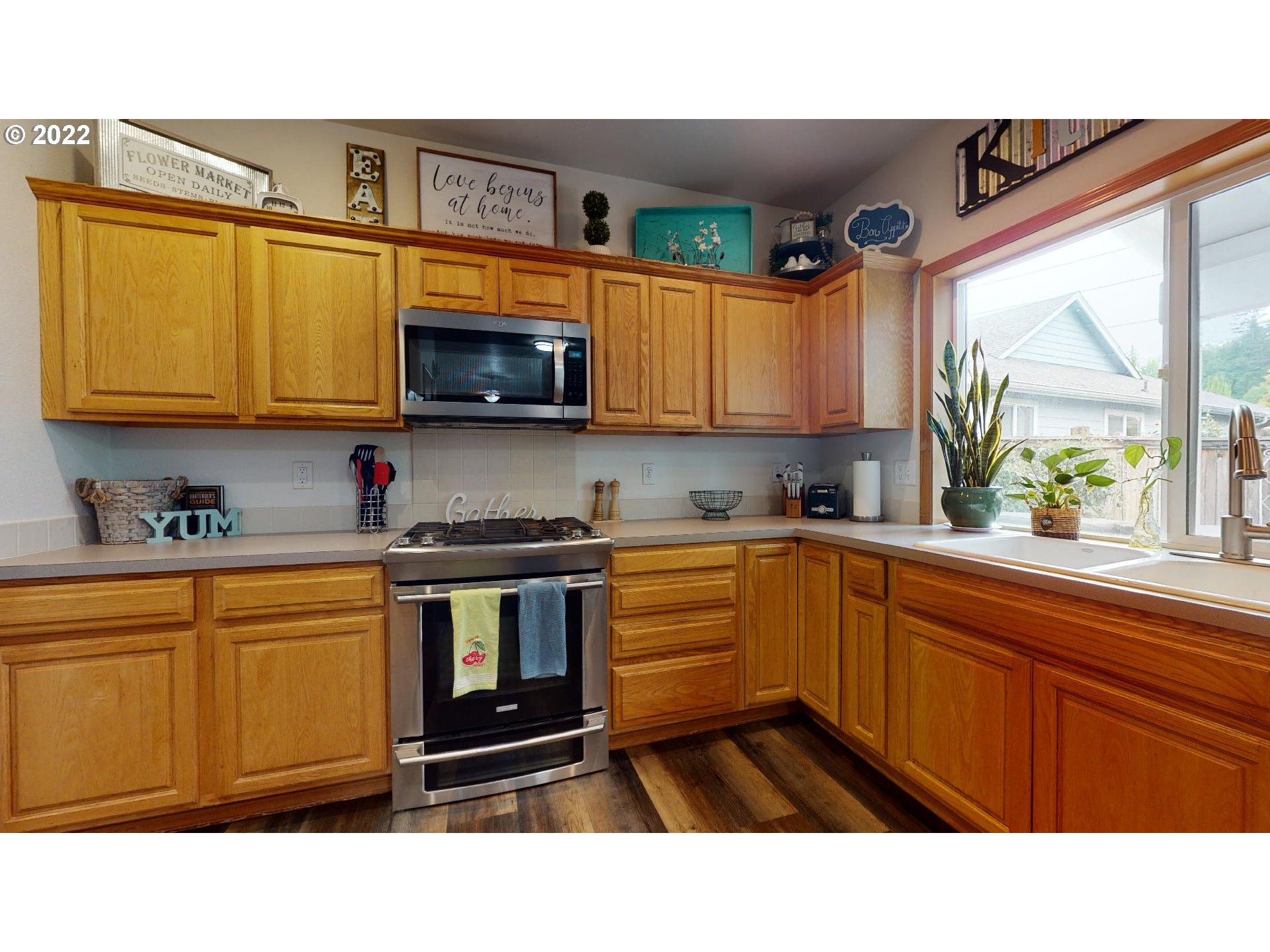 3371 Watermark Drive Springfield, OR 97477 - Photo 6 of 32 Gallery Image 6